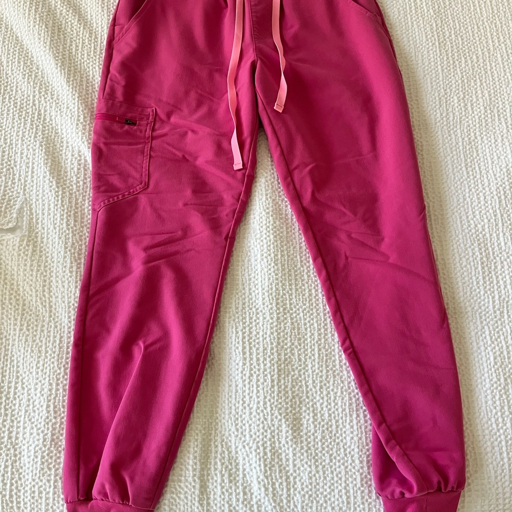 Pink Scrub Set - Picture 3 of 3